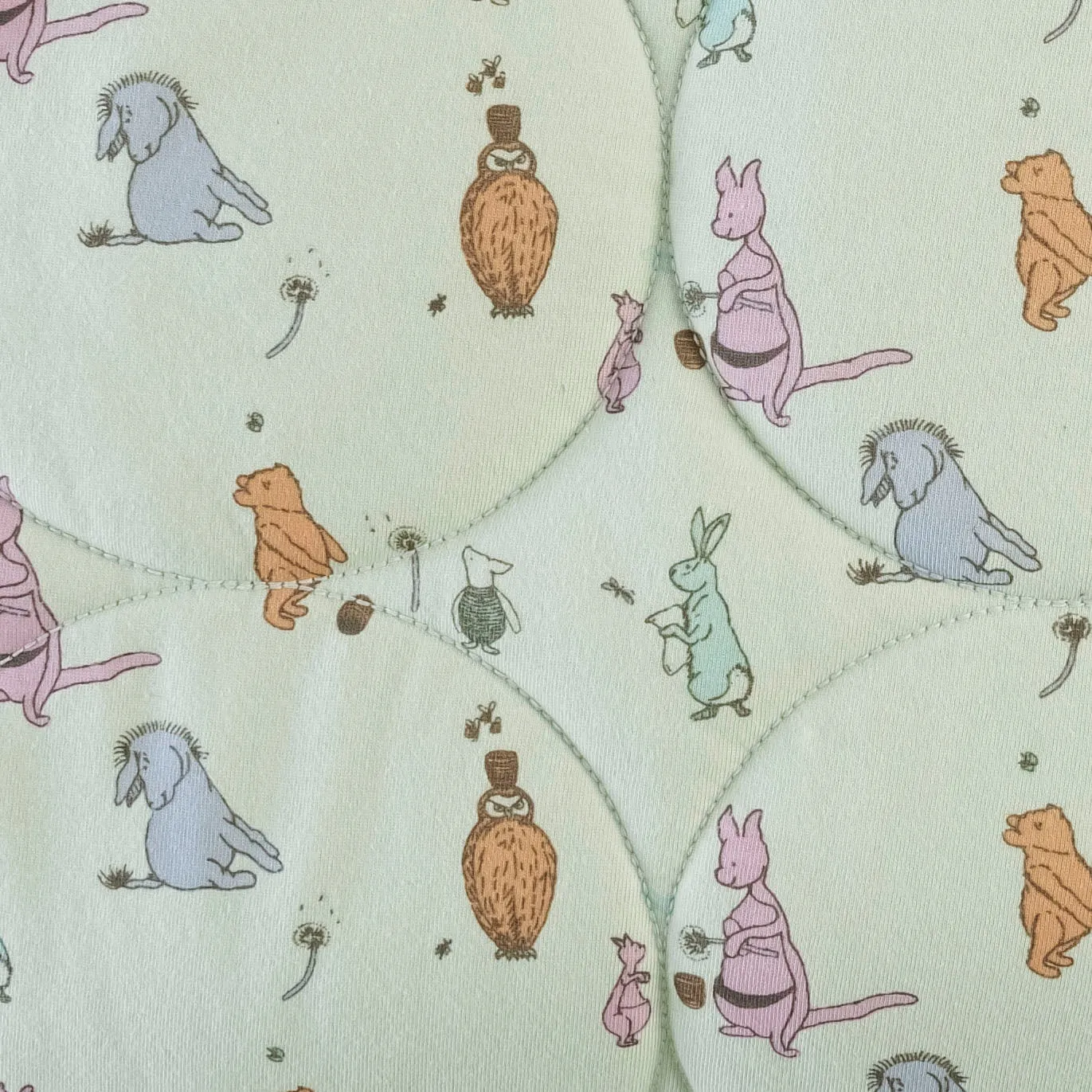 classic circle quilt | foam green pooh   friends | organic cotton jersey
