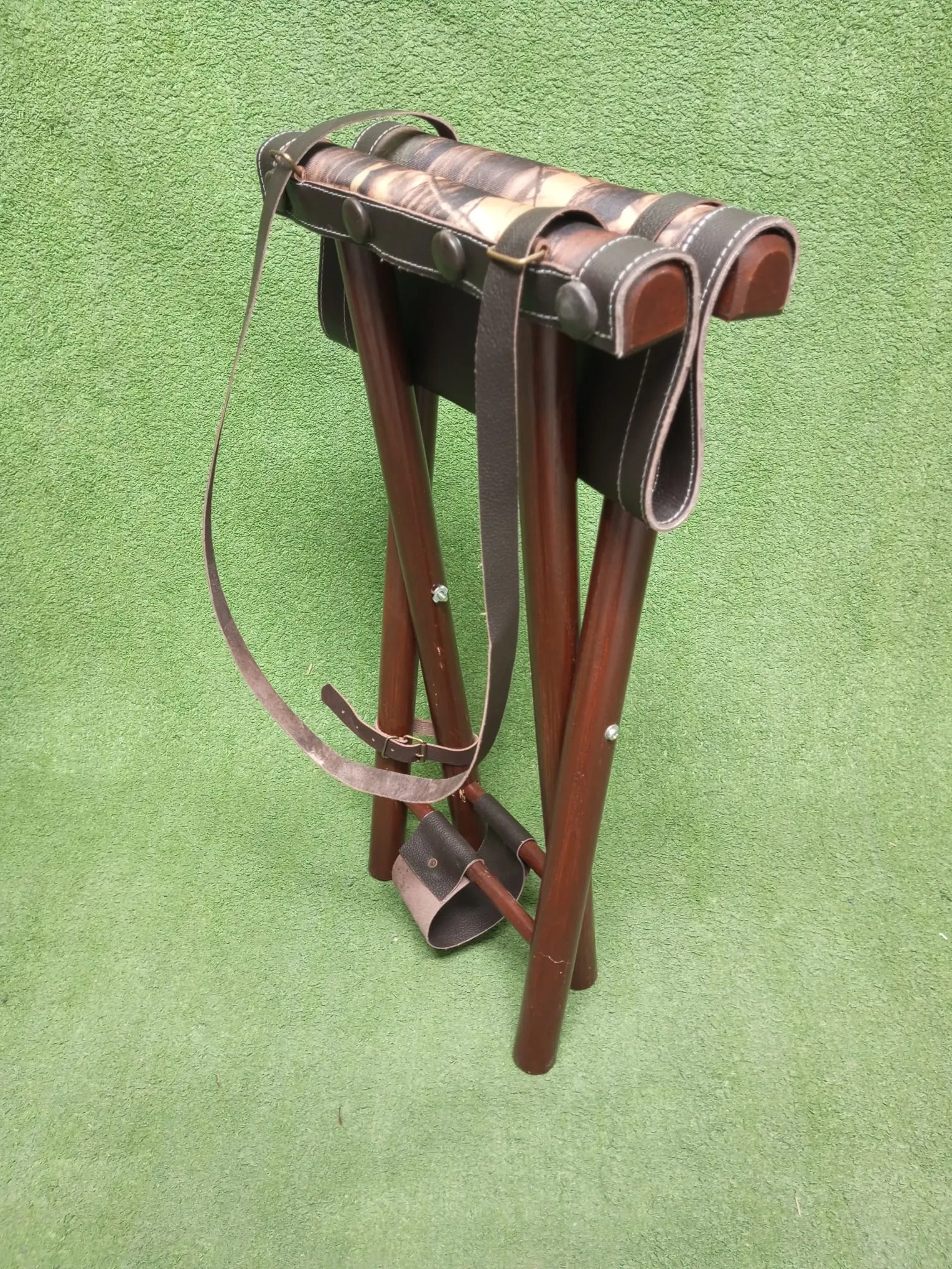 Foldable Camping Stool with Cordura Seat: Comfort and Convenience