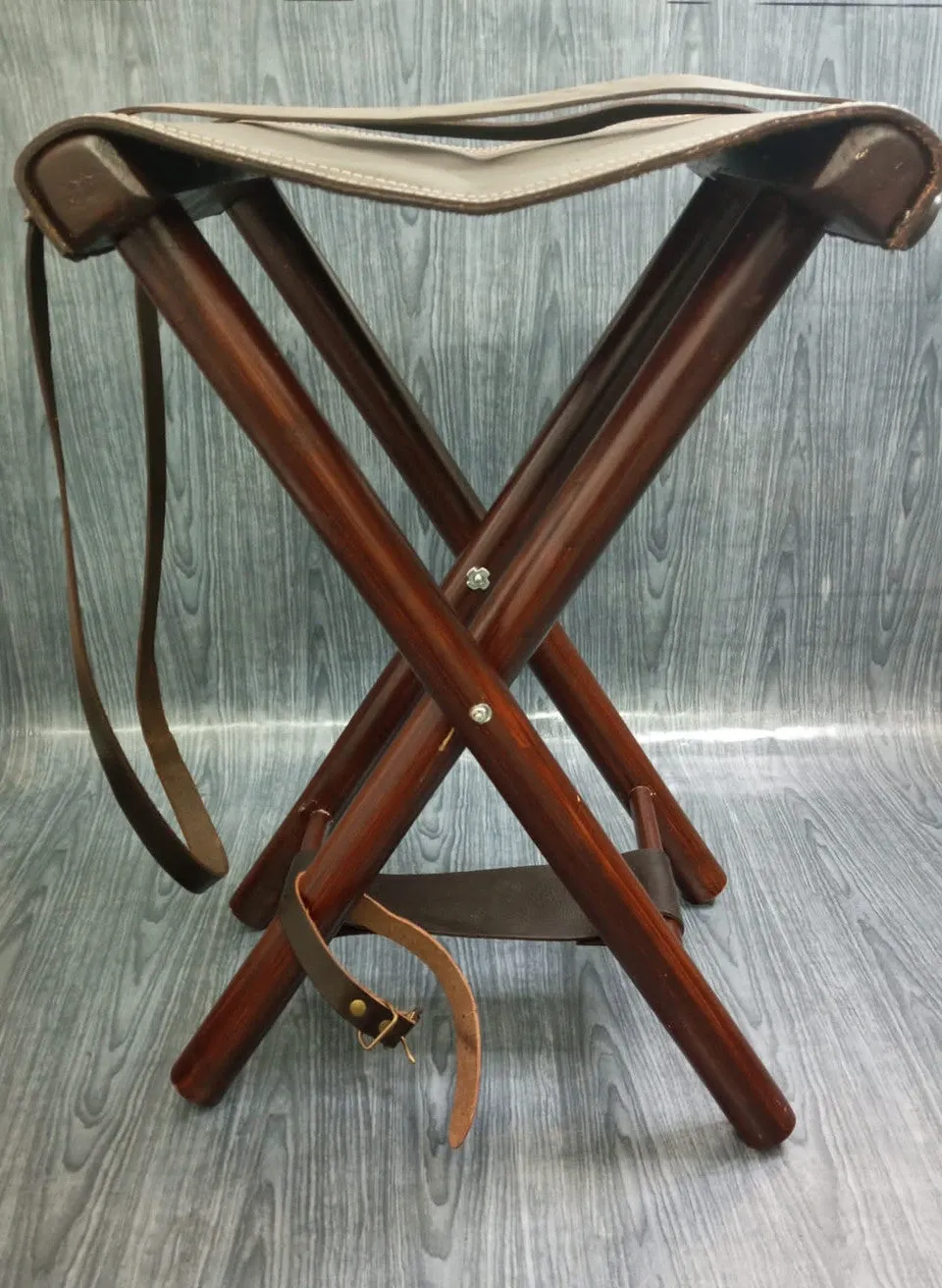 Foldable Leather Camping Stool - Safari-Ready