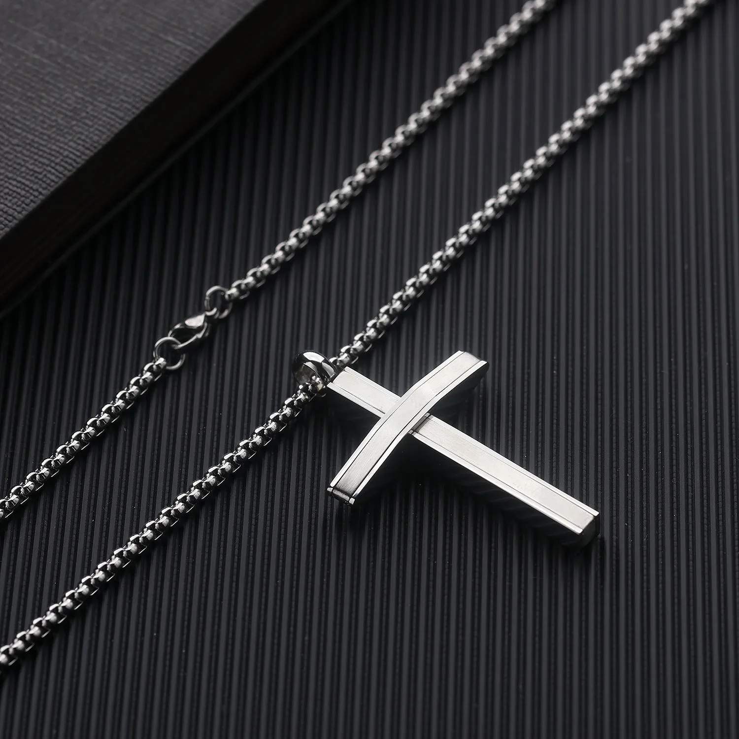Men's Fashion Special Cross Pendant Necklace