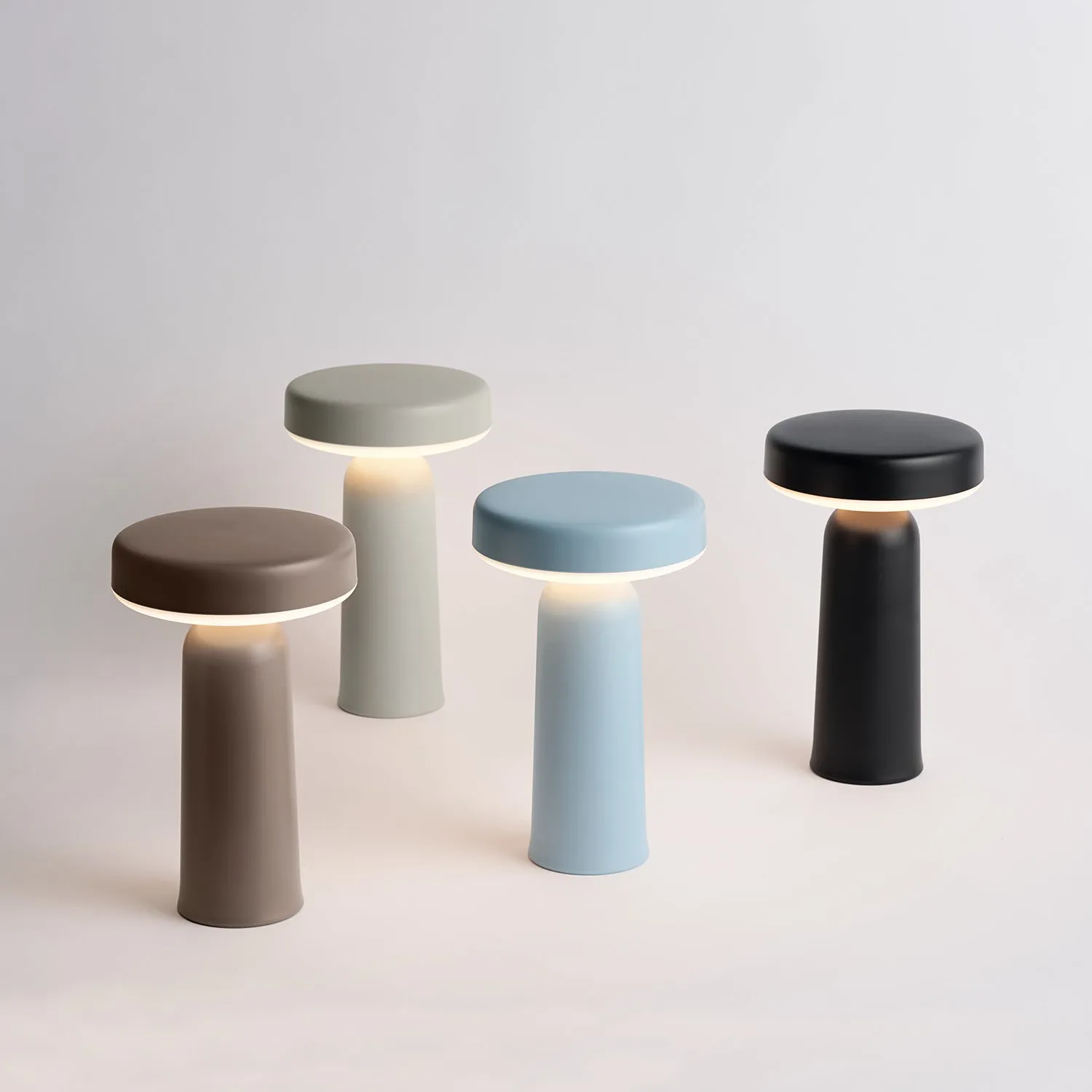 muuto | ease portable lamp | light blue