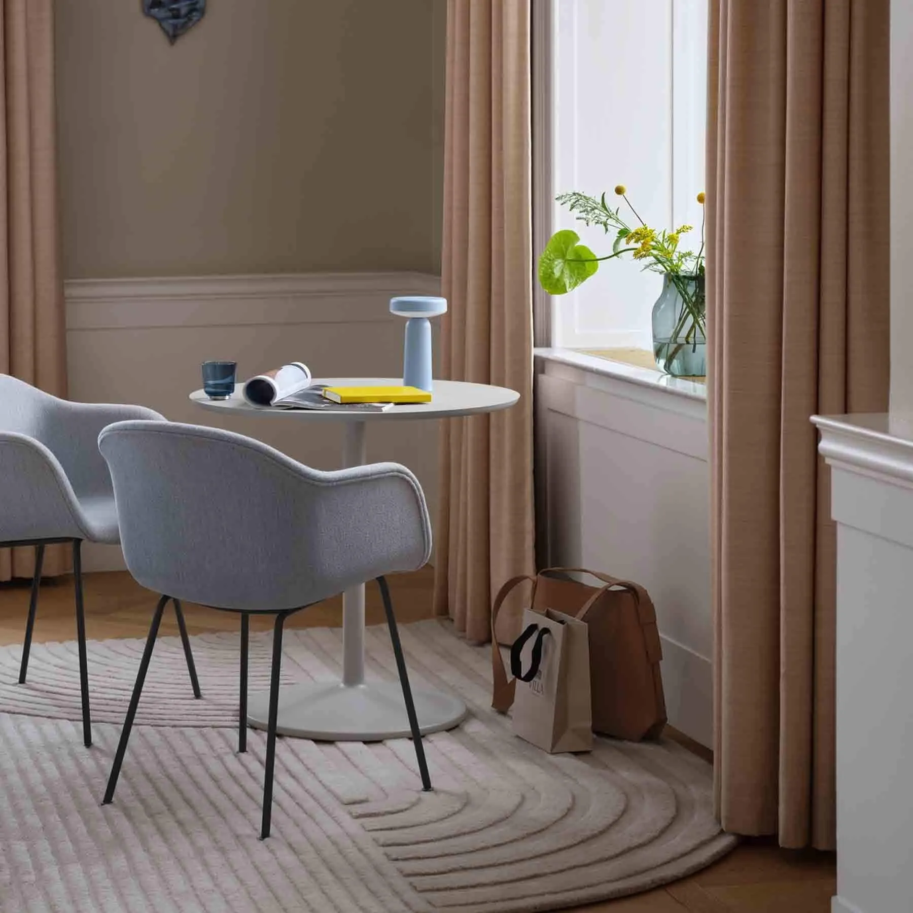 Muuto Ease portable lamp