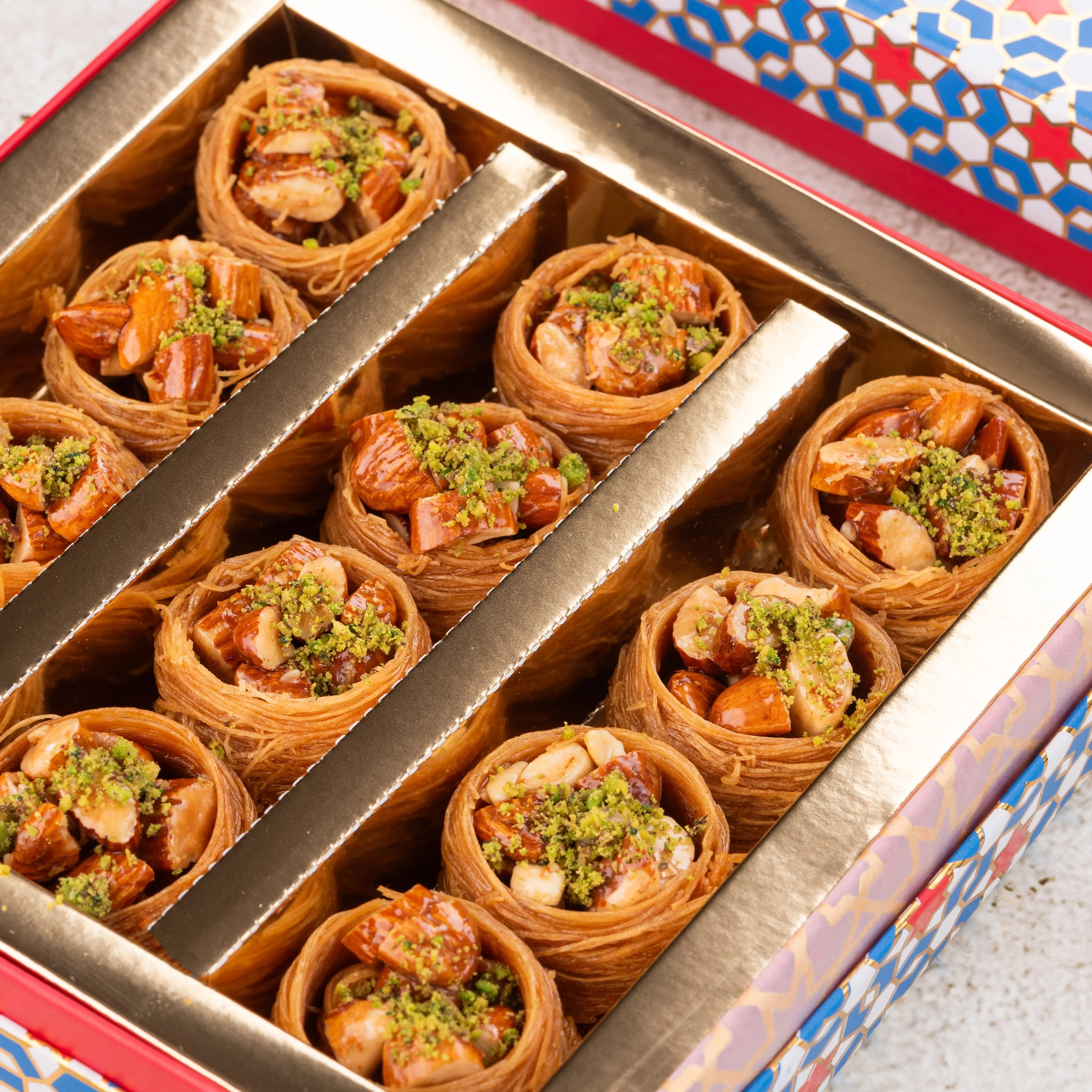 Oshe Bulbul Almond (Bird's Nest) Baklava