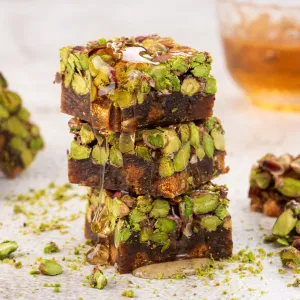 Pistachio Dates Bite