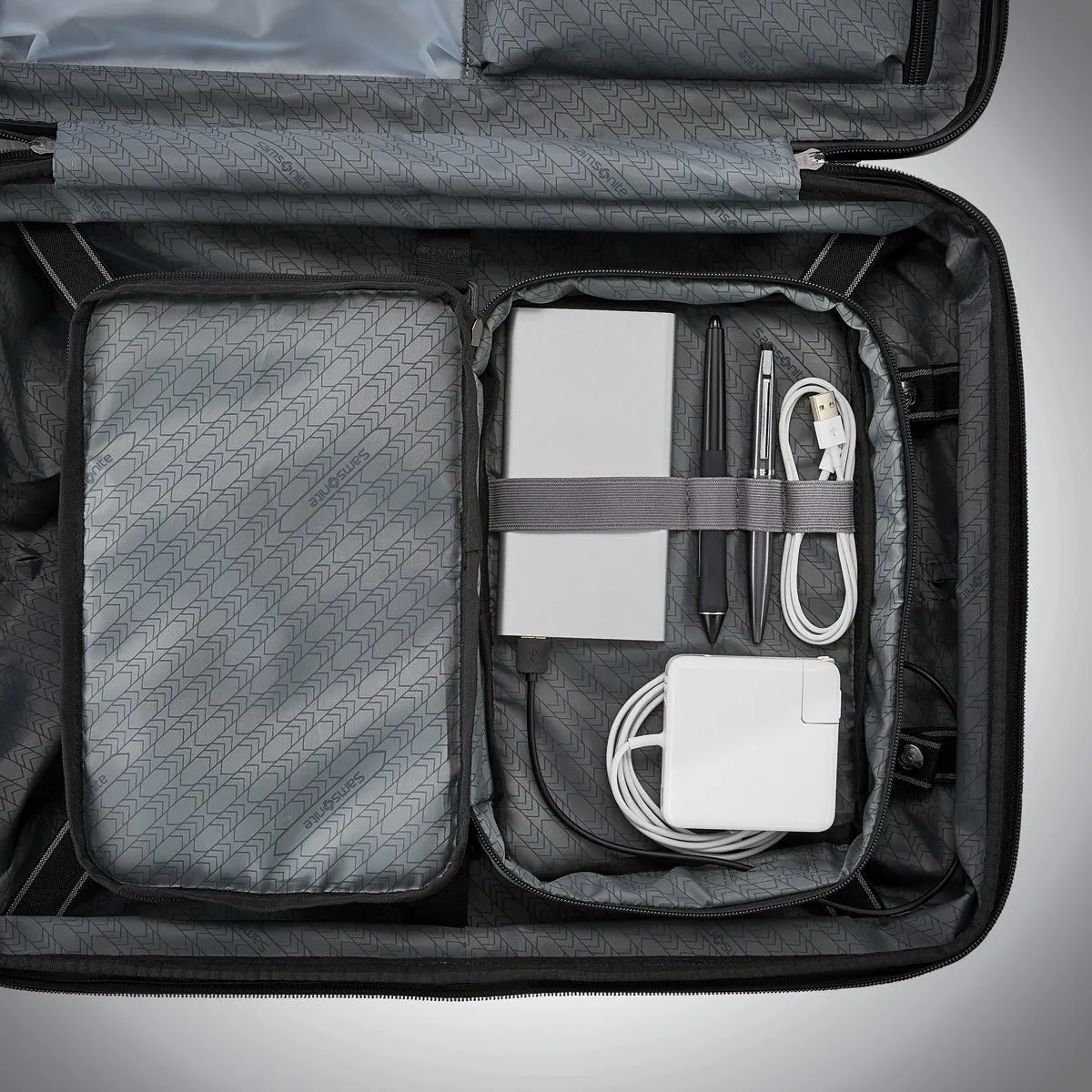 Samsonite Stryde 2  Medium Glider
