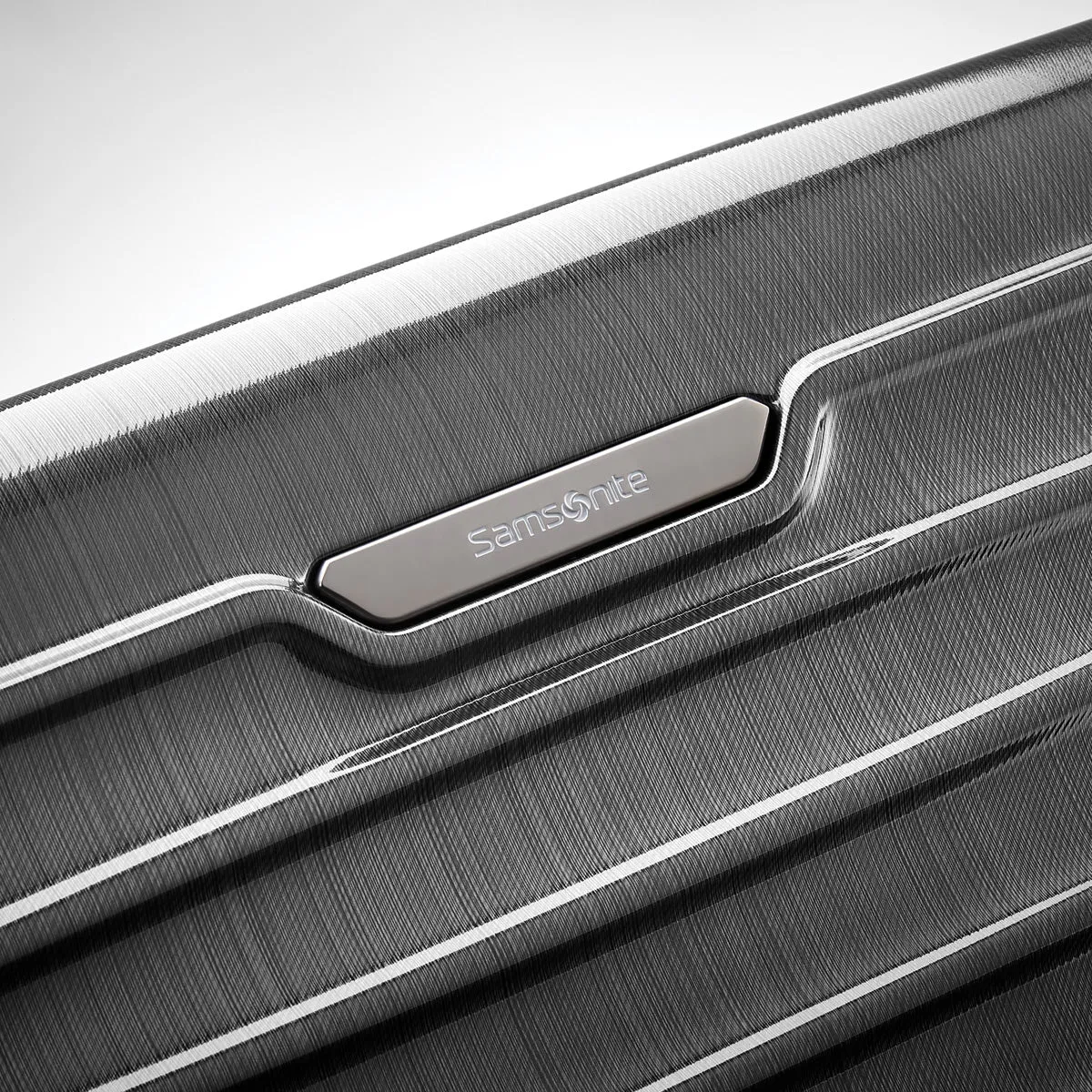 Samsonite Stryde 2  Medium Glider