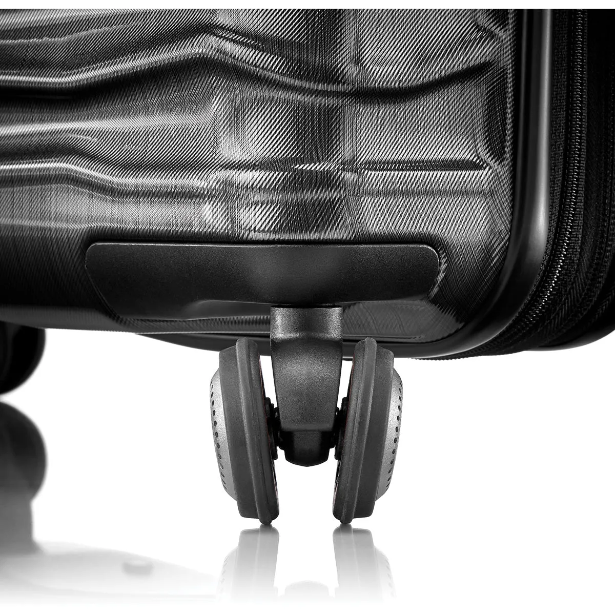 Samsonite Stryde 2  Medium Glider