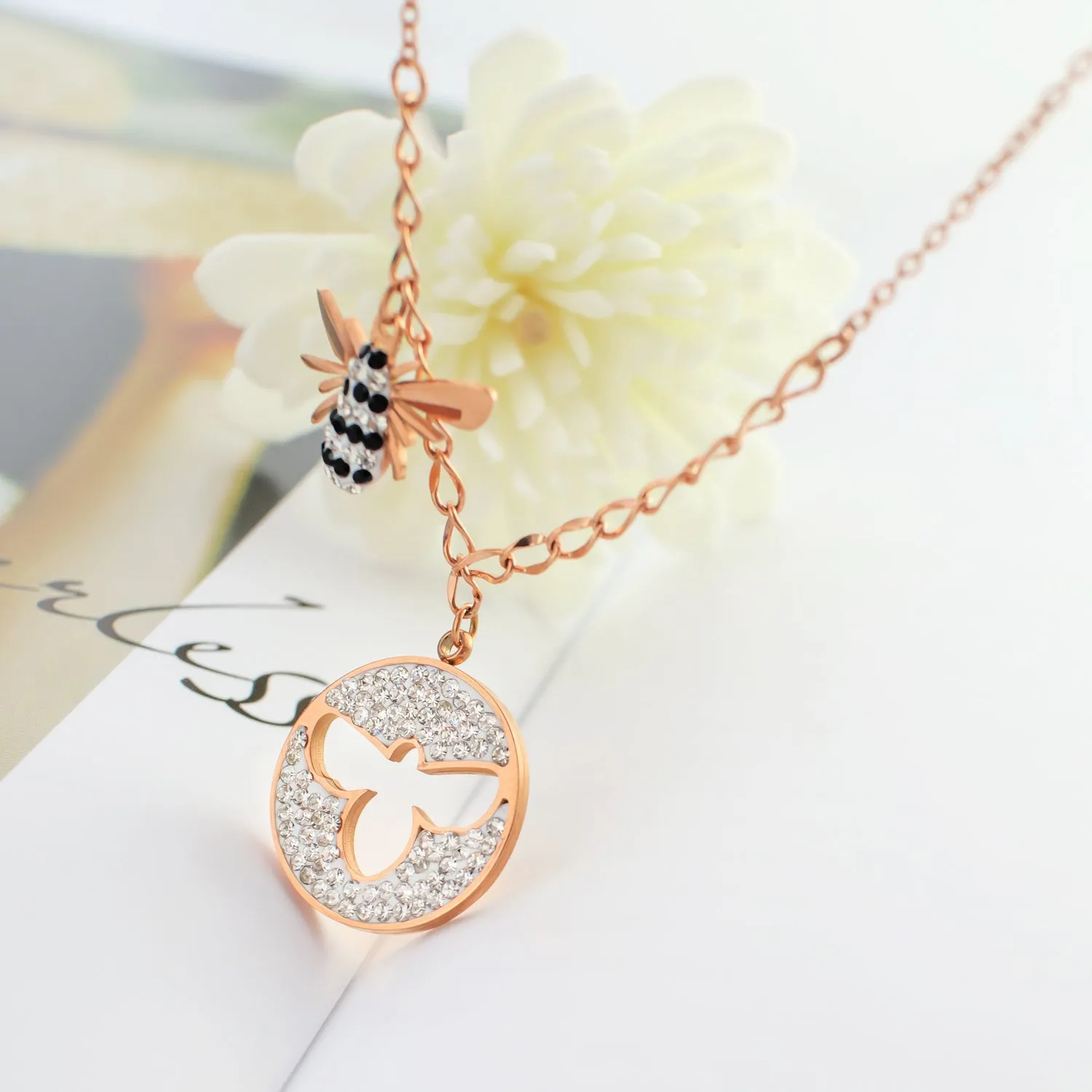 Women's Fashion Diamond Animal Pendant Necklace