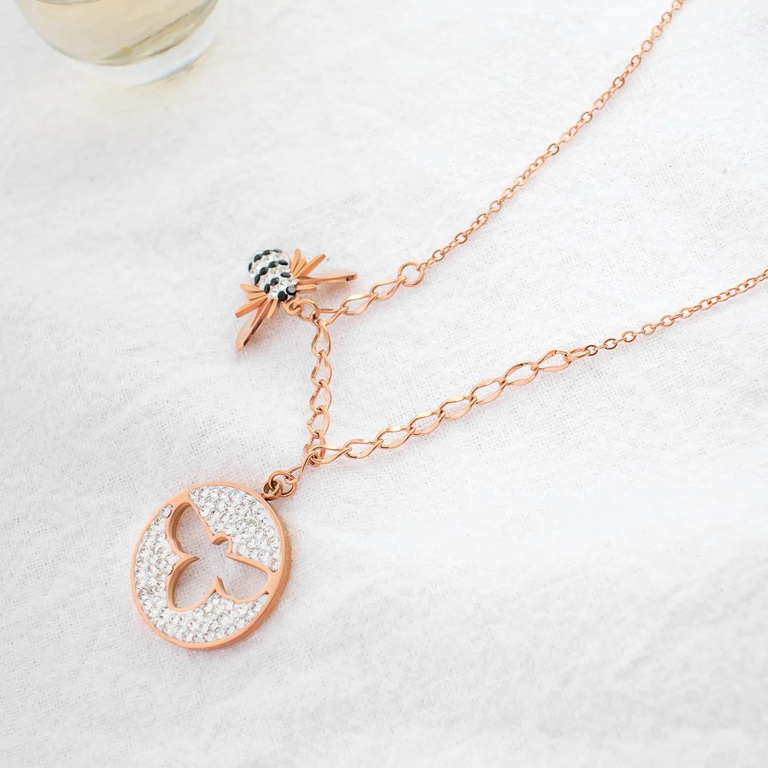 Women's Fashion Diamond Animal Pendant Necklace