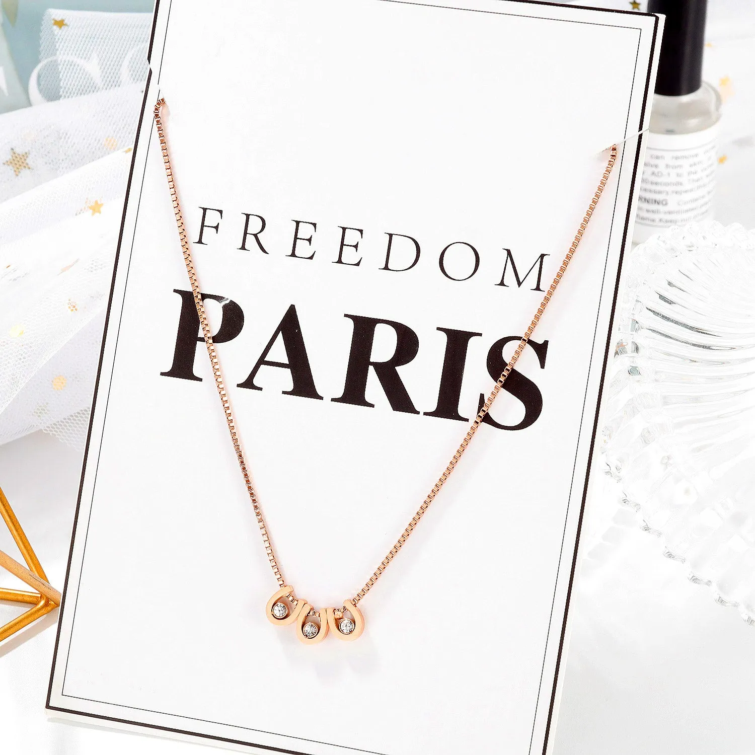 Women's Fashion Diamond Cute Pendant Necklace