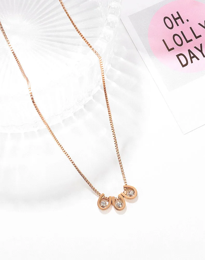 Women's Fashion Diamond Cute Pendant Necklace